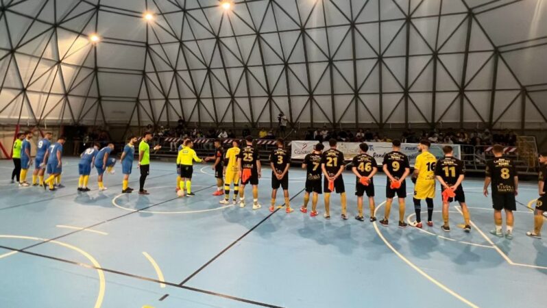 Calcio a 5, la Rinascita Netina lotta ma cede alla capolista